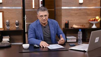 "В аптеке хотят бабла": Мясников раскритиковал пристрастие к витаминам - vesti.ru - Обнинск