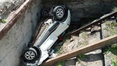 Известная журналистка погибла при падении авто с фуникулера в КБР — фото и видео - 5-tv.ru - Россия - респ. Кабардино-Балкария - Ставрополье - Кавказ