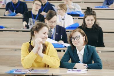 Более 700 вузов примут участие во Всероссийском студенческом выпускном – Учительская газета - ug.ru - Россия