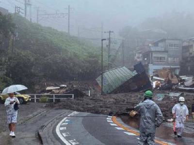 Мощный оползень в Японии разрушил сотни домов: шокирующее видео трагедии - novostiua.news - Украина - Токио - Япония - Атами