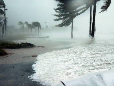 К берегам США мчится мощный ураган, объявлено штормовое предупреждение - rosbalt.ru - Барбадос - Куба - USA - шт.Флорида - Гаити - Доминиканская Республика - Сент Винсент и Гренадины - Сент Люсия