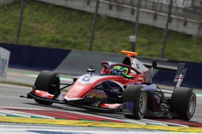 Александр Смоляр - Давид Шумахер одержал первую победу в Формуле 3 - f1news.ru - Австрия