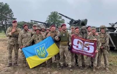 Владимир Зеленский - Евро-2020: украинские военные поддержали сборную по футболу - ru.slovoidilo.ua - Украина - Швеция