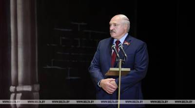 Лукашенко - творческой интеллигенции: мы должны объединиться и удержать страну - belta.by - Белоруссия