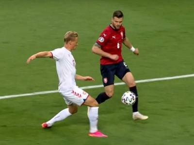 Каспер Дольберг - Обыграв Чехию, Дания стала третьим полуфиналистом Евро-2020 - rosbalt.ru - Чехия - Дания