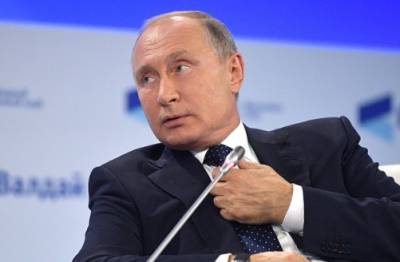 Владимир Путин - Виктор Баранец - Виктор Баранец назвал причину обновления стратегии нацбезопасности Путиным: «Тотально обложили Россию» - actualnews.org - Россия