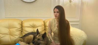 Алла Пугачева - Ни разу не стригла волосы: Рапунцель из Одессы в купальнике показала, как живет - ukrainianwall.com - Украина - Одесса