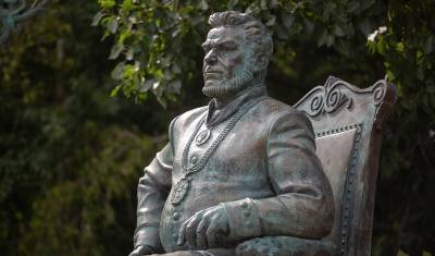 К 435-летию Тюмени на Текутьевском бульваре открылась уличная выставка - nashgorod.ru - Тюмень - Благовещенск