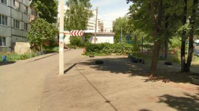 Жители ул. Кижеватова пожаловались на недоделанную парковку - penzainform.ru - Благоустройство