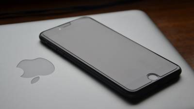 Тим Кук - Производство iPhone может пострадать от дефицита комплектующих - inforeactor.ru