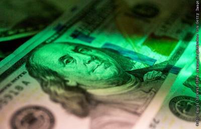 Доллар опустился ниже 73 рублей впервые с 1 июля - interfax.ru - Москва - США