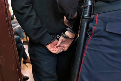 Названа версия убийства подполковником полиции российской школьницы - lenta.ru - Самарская обл. - Петр