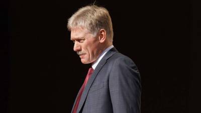 Дмитрий Песков - Александр Лукашенко - В Кремле заявили об отсутствии обращения Минска к РФ разместить войска - iz.ru - Россия - Израиль - Белоруссия - Минск