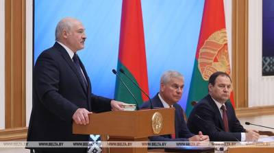 Александр Лукашенко - Лукашенко: все эти борцы с режимом – самые обычные уголовники. Они обокрали государство - ont.by - Белоруссия