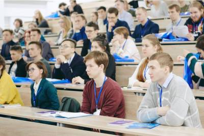 Исследование показало, что большинство россиян хотят продолжить учебу после вуза – Учительская газета - ug.ru - Россия