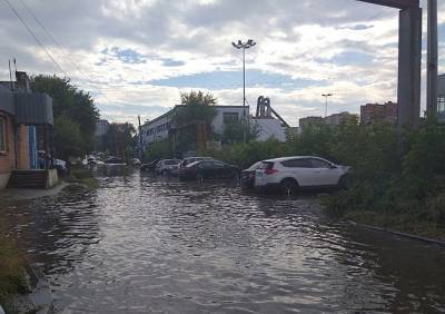 В Рязани после ливня затопило улицу Грибоедова - ya62.ru - Рязань