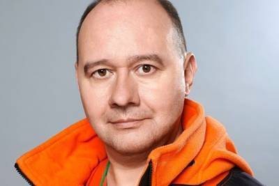 Олег Леонов - Куратор «Лизы Алерт» сдал подписи для регистрации кандидатом в депутаты Госдумы - lenta.ru - Москва