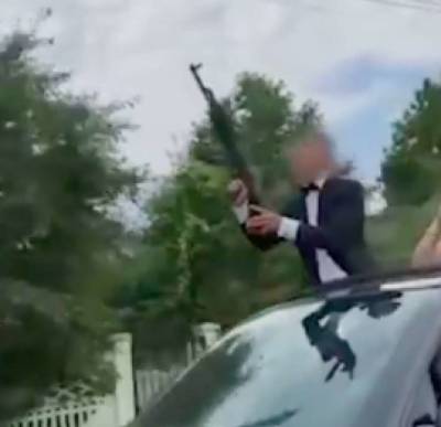 На Буковине жених устроил стрельбу на собственной свадьбе - lenta.ua - Украина - Киев