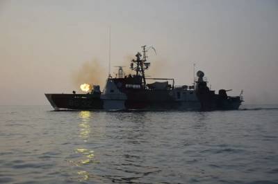 Украинские моряки провели учения в Азовском море под пристальным наблюдением ФСБ - ukrpost.biz