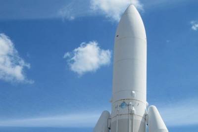 Ракета Ariane 5 с перепрограммируемым спутником связи стартовала на орбиту - mk.ru - Французская Гвиана