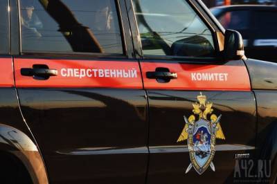 В Кузбассе двое мужчин скинули товарища с балкона, узнав о его болезни - gazeta.a42.ru - Россия - Кемеровская обл.