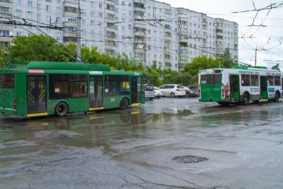Два троллейбуса изменят график работы из-за строительства моста в Новосибирске - novos.mk.ru - Новосибирск