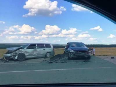 Авария дня. Автомобилистка перестроилась под фуру в Новосибирской области - skuke.net - Новосибирская обл. - Бердск - Интересно