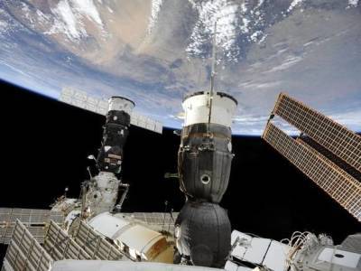 Дмитрий Рогозин - Олег Новицкий - Петр Дубров - NASA: Российский модуль МКС «Звезда» разваливается на глазах - rusjev.net - Россия - Twitter