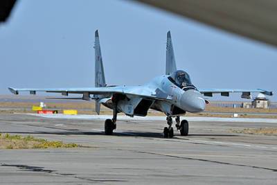 На Дальнем Востоке разбился истребитель Су-35 - lenta.ru - Россия