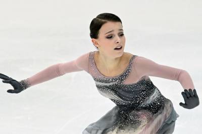 Анна Щербакова - Щербакова: "Несмотря на борьбу на катке, фигуристки поддерживают друг друга за его пределами" - sport.ru