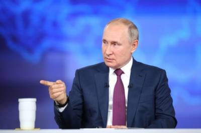 Владимир Путин - В Хабкрае семьям с детьми выплатят по 10 тысяч рублей на подготовку к школе - hab.aif.ru - Россия - Хабаровский край