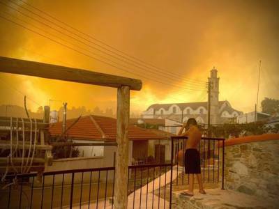 Масштабный лесной пожар на Кипре: ЕС отправил воздушную помощь - unn.com.ua - Украина - Киев - Италия - Израиль - Кипр - Греция - Лимассол
