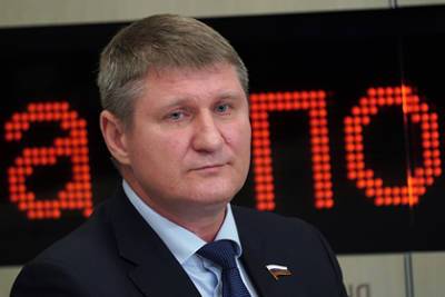 Дмитрий Песков - Александр Лукашенко - Михаил Шеремет - В Госдуме призвали Лукашенко не откладывать поездку в Крым - lenta.ru - Россия - Крым - Белоруссия