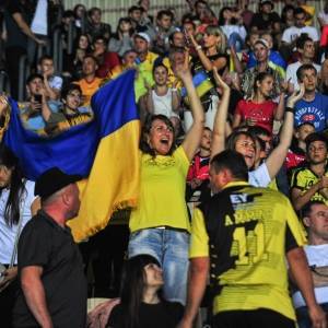 Как запорожцы болели за сборную Украины. Фоторепортаж с фан-зоны - reporter-ua.com - Украина - Англия - Запорожье