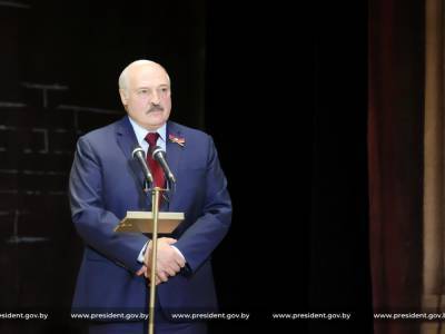 Александр Лукашенко - Светлана Тихановская - "Там жестокие, бешеные законы, они не для вас". Лукашенко призвал белорусскую интеллигенцию не вмешиваться в политику - gordonua.com - Украина - Белоруссия - Польша - Минск
