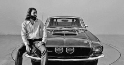 Ford Mustang - Ford - 50 лет без Джима Моррисона из The Doors, а тайна его Ford Mustang не разгадана (фото, видео) - focus.ua - Украина - Париж