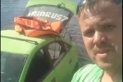 Пскович совершил вояж по реке Великой на плавающей машине - mk-pskov.ru - Псков