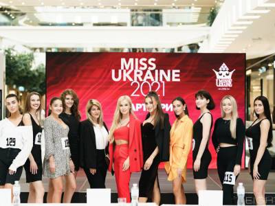Без наколотых губ и имплантов. Организаторы "Мисс Украина" не могут найти 25 конкурсанток с идеальной репутацией - gordonua.com - Украина
