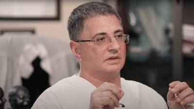 Александр Мясников - Доктор Мясников развеял распространенный миф о вакцинации от COVID-19 - vm.ru