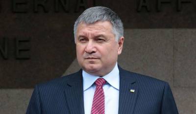 Арсен Аваков - Аваков заявил, что за шесть лет личный состав Нацполиции изменен почти на половину - lenta.ua - Украина - Париж