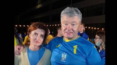 Петр Порошенко - Пользователи в соцсетях заподозрили Порошенко в алкогольном опьянении после матча Украина – Англия (видео) - sharij.net - Украина - Англия - Швеция