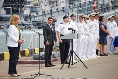Владимир Зеленский - Зеленский назвал оружие для противодействия «российской агрессии» - lenta.ru - Украина - Турция - Анкара - Одесса