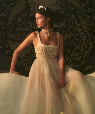Стриженные перья и черное кружево в кутюрной коллекции Dior. Ее покажут 5 июля, но «одним глазком» можно посмотреть уже сейчас - skuke.net
