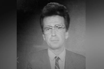 В возрасте 74 лет скончался бывший ведущий программы «Время» Юрий Петров - mk.ru