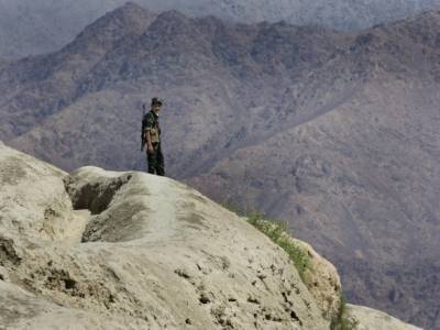 После боя с талибами более тысячи военных Афганистана отступили в Таджикистан - unn.com.ua - Украина - Киев - Таджикистан - Афганистан - Хорог - Талибан