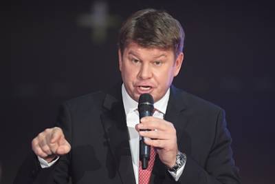 Филипп Киркоров - Дмитрий Губерниев - Губерниева признали угрозой безопасности Украины - lenta.ru - Россия - Украина - Киев - Крым