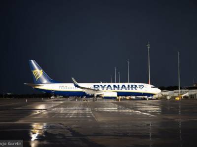 Пилот рейса Ryanair Познань-Одесса не пустил на борт более 30 украинцев и кричал, что он "главный здесь" - unn.com.ua - Украина - Киев - Польша - Одесса - Ирландия - Познань