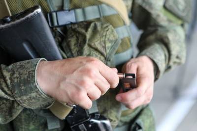 Дмитрий Песков - Москва не обсуждает с Кабулом вопрос ввода войск в Афганистан - vm.ru - Москва - Россия - США - Таджикистан - Афганистан