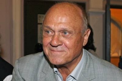 Владимир Меньшов - Карен Шахназаров - «Огромное несчастье»: Карен Шахназаров прокомментировал смерть Владимира Меньшова - mk.ru