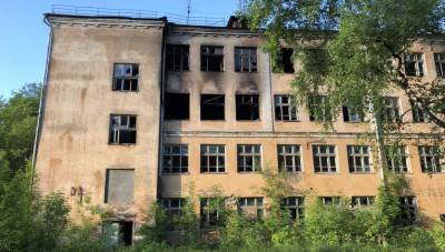 В Твери дети рискуют жизнями, делая «селфи» на крыше заброшенной школы - afanasy.biz - Россия - Тверь - Тверская обл. - Следственный Комитет